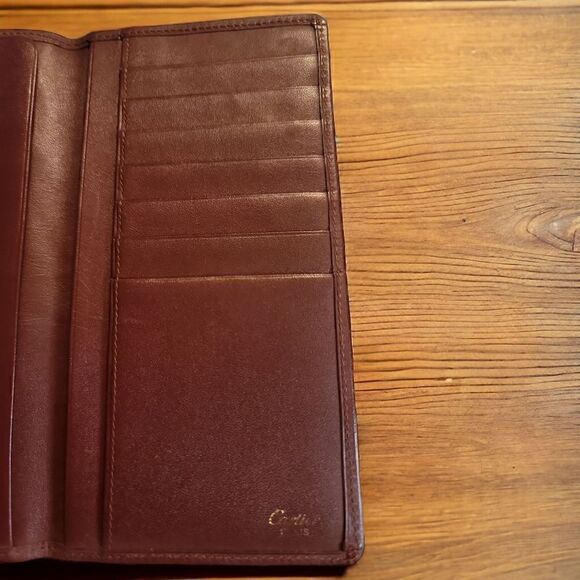 Cartier Bordeaux Bifold Long Wallet in EUC - Picture 2 of 13